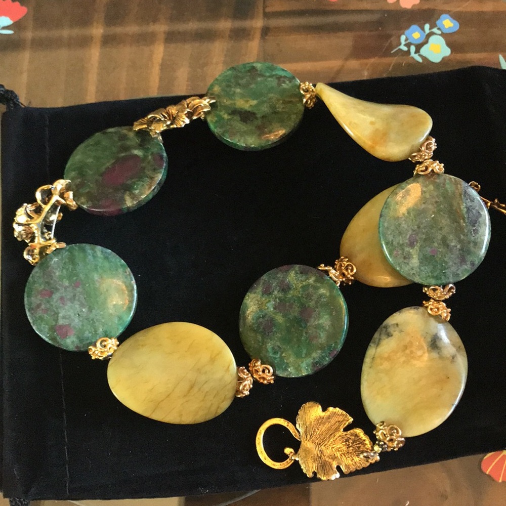 VTG - Natural yellow Jadeite and Ruby Zoisite - Picture 2 of 9